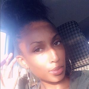 Meet your Posher, Gabrielle